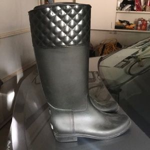 Black Tall rain boot